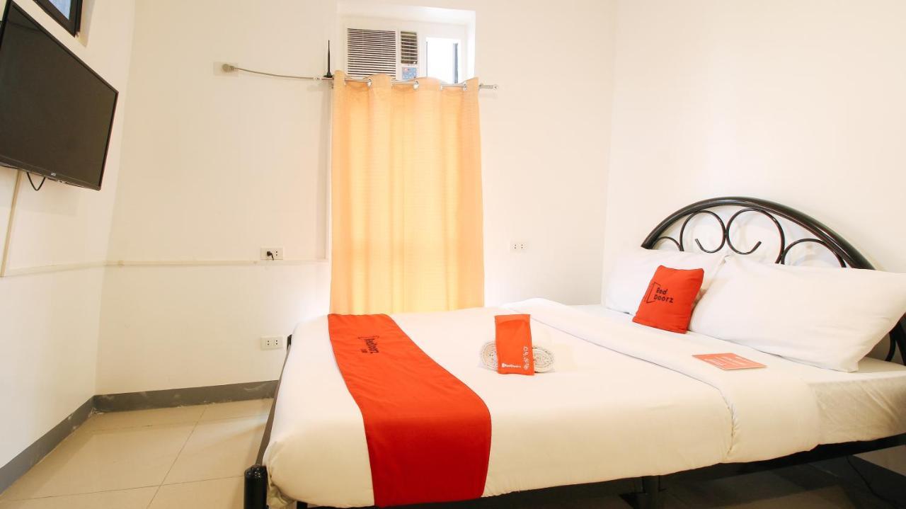 Reddoorz Plus @ Jardin Suites Guadalupe Nuevo Mandaluyong Extérieur photo