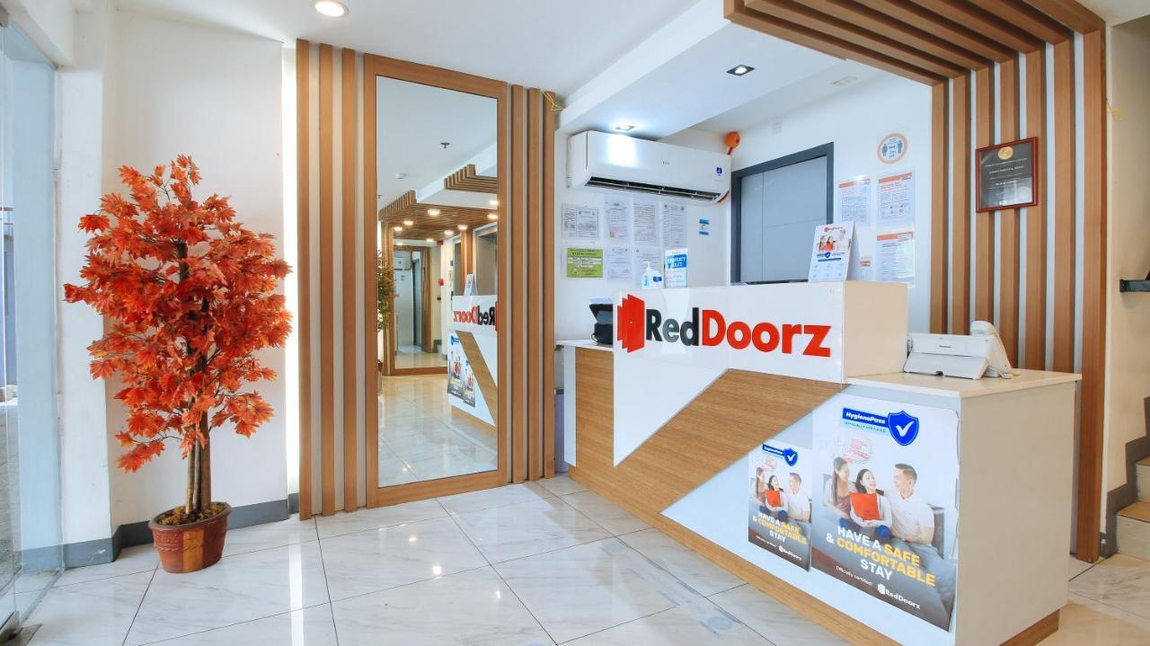 Reddoorz Plus @ Jardin Suites Guadalupe Nuevo Mandaluyong Extérieur photo